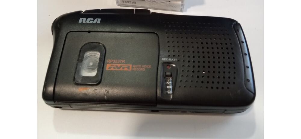 RCA Voice Recorder RP3537R-C with AVR (1 microcassette included) Tested 415